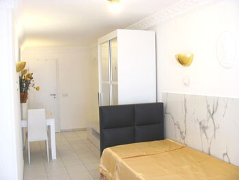 Two-bed room. City center Memmingen, pedestrian zone